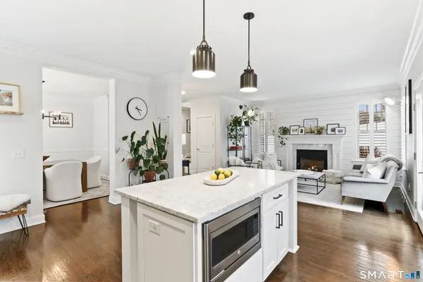 $1,150,000 | 302 High Street, Fairfield, CT 06824