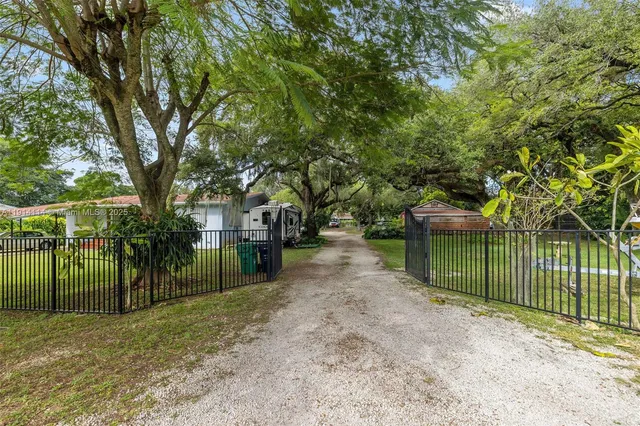 $1,200,000 | 535 Northwest 90th Street, Miami, FL 33150