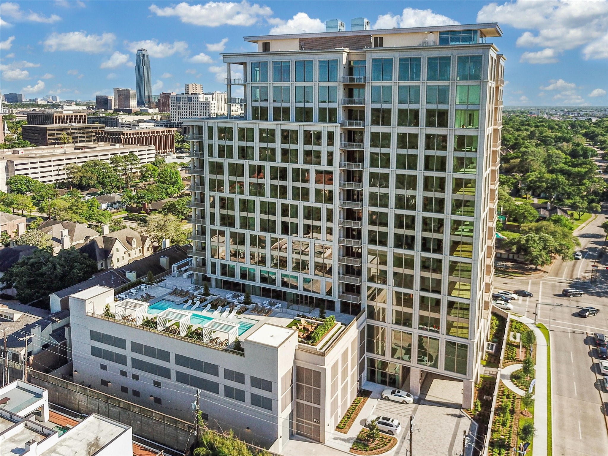 5656 San Felipe Street, Unit 701 Houston, TX 77056 - Photo 36 of 44 THE HAWTHORNE AT TANGLEWOOD. A luxury full service building located in an unbeatable High-energy location.