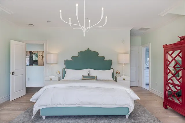 $2,000,000 | 78 Rhode Island Avenue, Unit 8, Newport, RI 02840