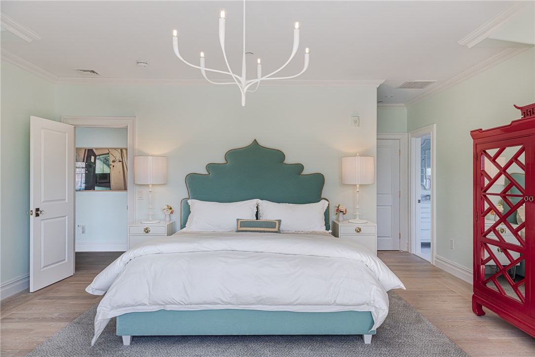 78 Rhode Island Avenue, Unit 8 Newport, RI 02840 - Photo 13 of 34