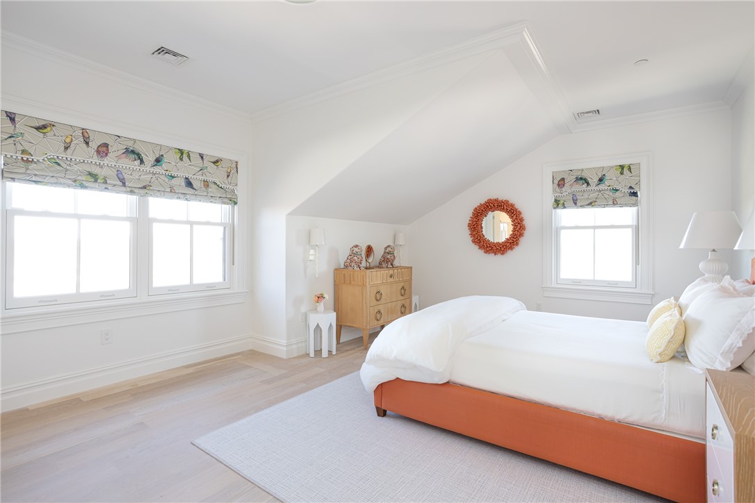 78 Rhode Island Avenue, Unit 8 Newport, RI 02840 - Photo 19 of 34