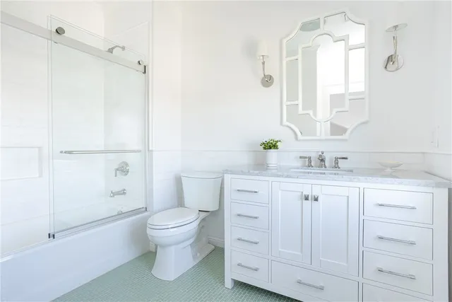 $2,000,000 | 78 Rhode Island Avenue, Unit 8, Newport, RI 02840