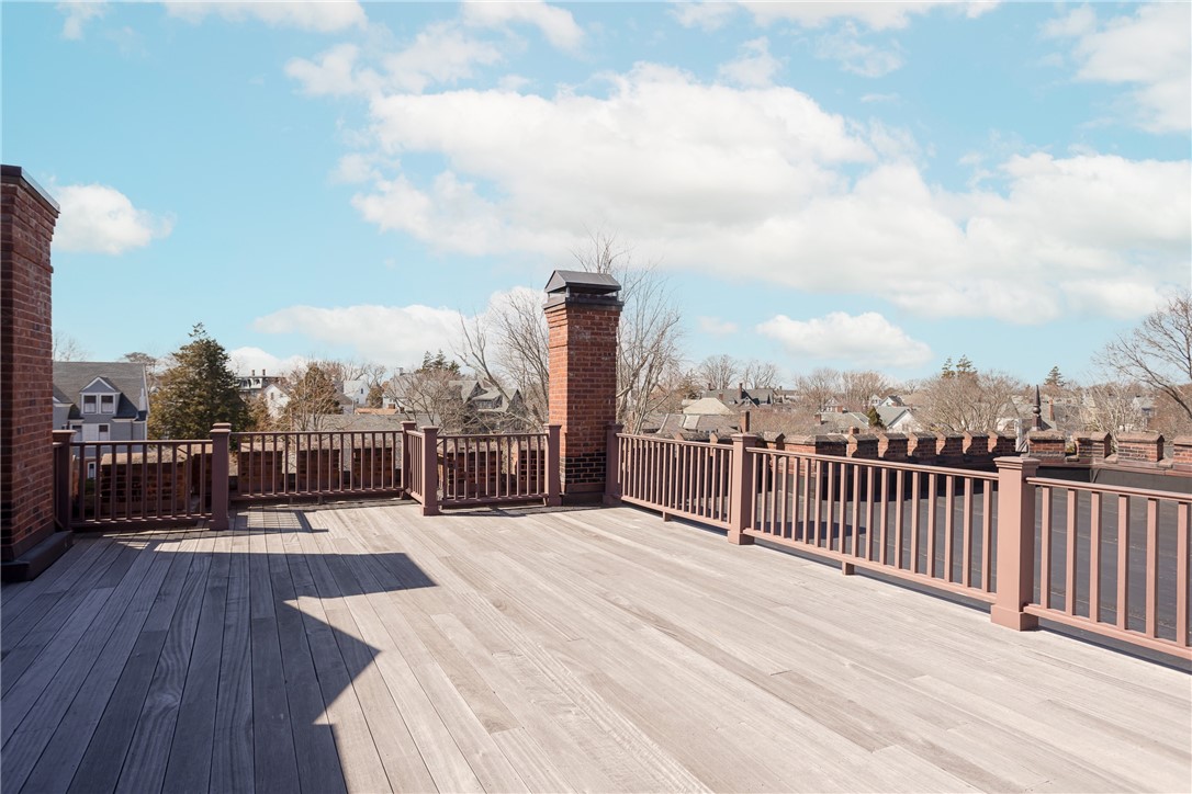 78 Rhode Island Avenue, Unit 8 Newport, RI 02840 - Photo 22 of 34