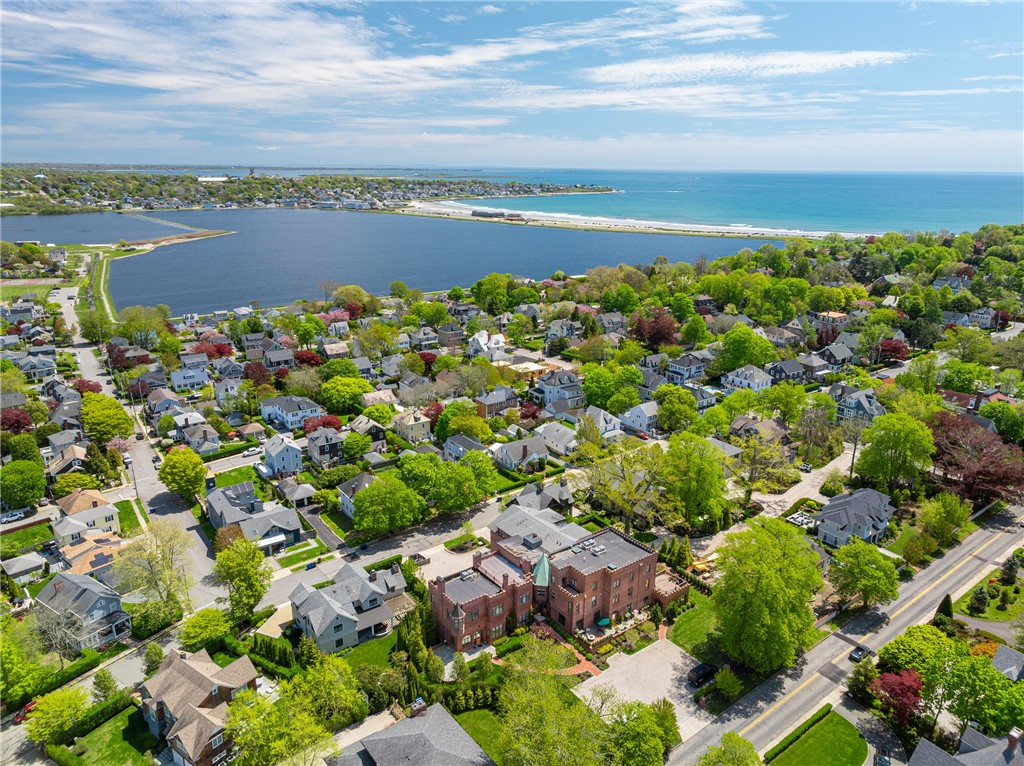 78 Rhode Island Avenue, Unit 8 Newport, RI 02840 - Photo 32 of 34