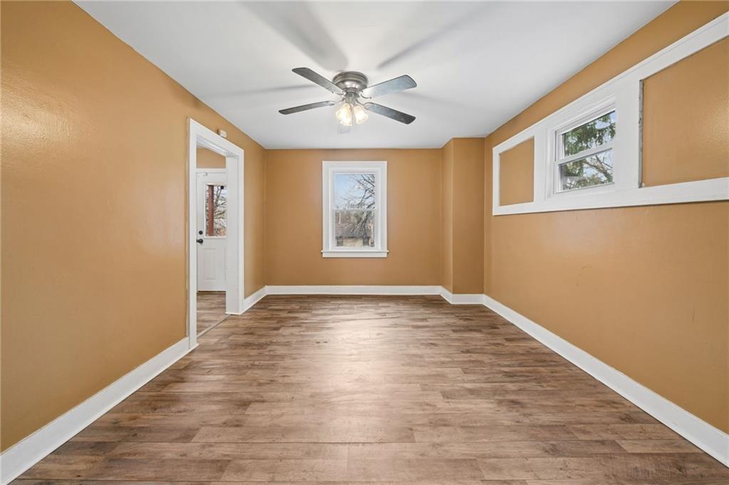 617 Danbury Street Pittsburgh, PA 15214 - Photo 12 of 32