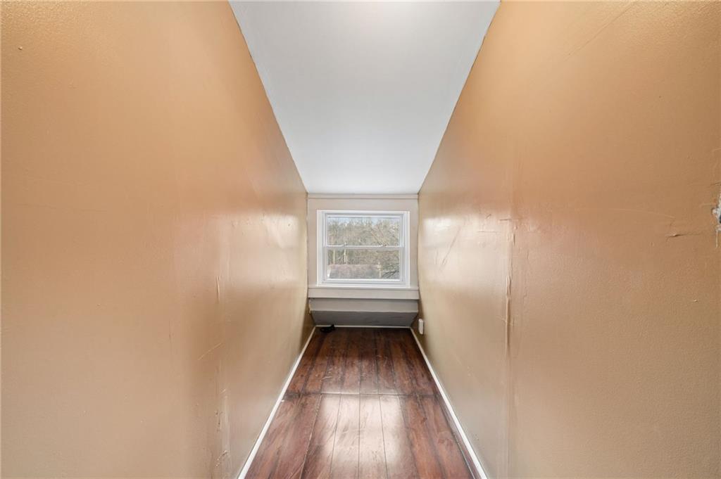 617 Danbury Street Pittsburgh, PA 15214 - Photo 23 of 32