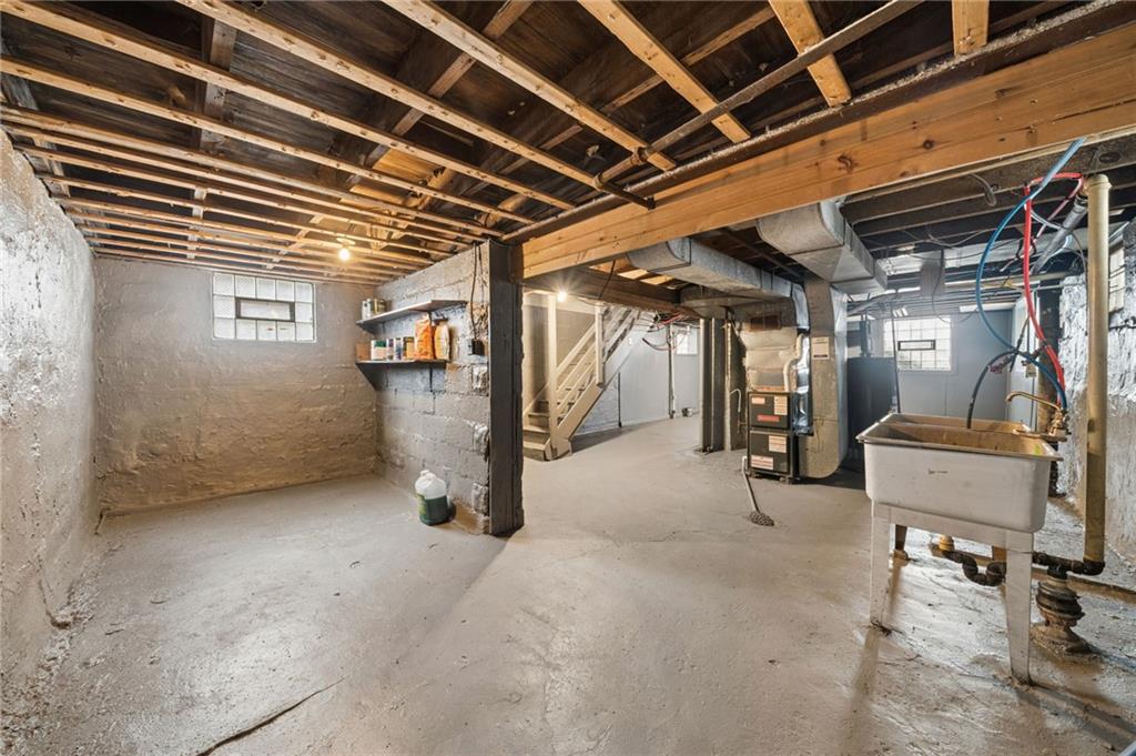 617 Danbury Street Pittsburgh, PA 15214 - Photo 24 of 32