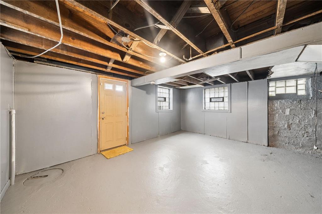 617 Danbury Street Pittsburgh, PA 15214 - Photo 26 of 32