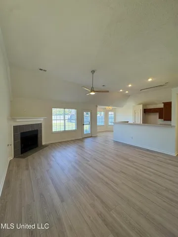 $317,900 | 2740 Blue Ridge Cove, Southaven, MS 38672