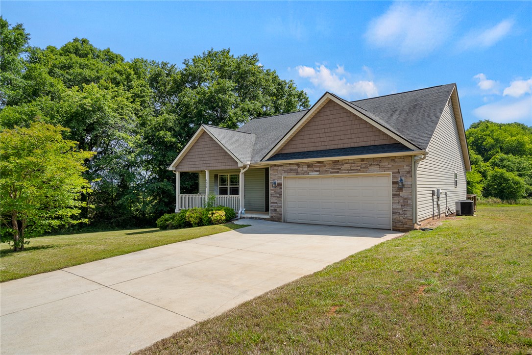 101 Hurst Avenue Anderson, SC 29625 - Photo 8 of 41