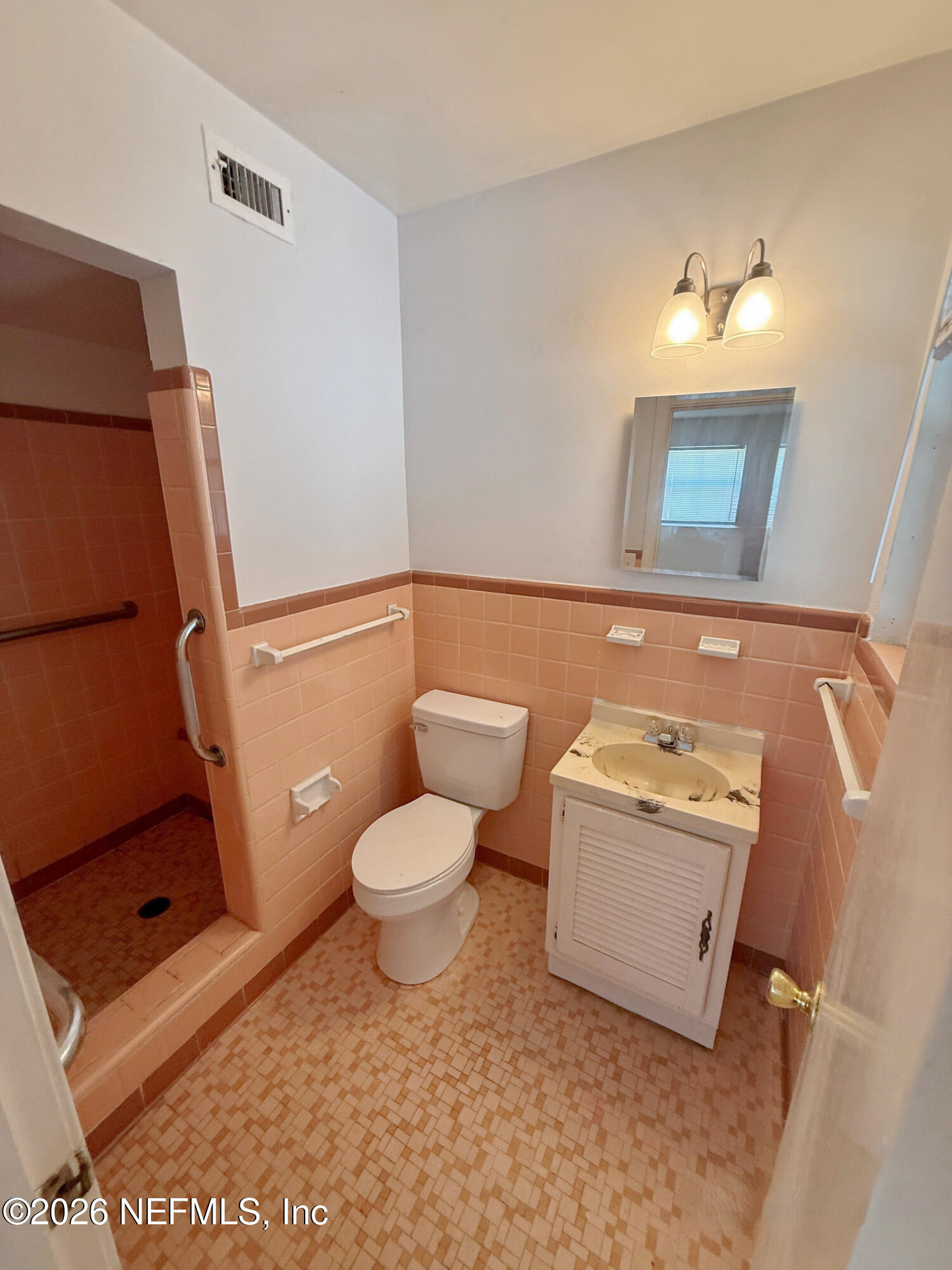 3836 Marianna Road Jacksonville, FL 32217 - Photo 13 of 19 bath master