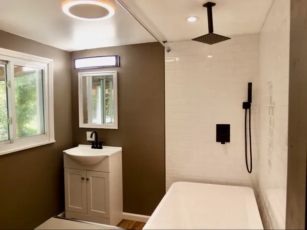 $1,750 | 102 West 8th Street, Chickamauga, GA 30707