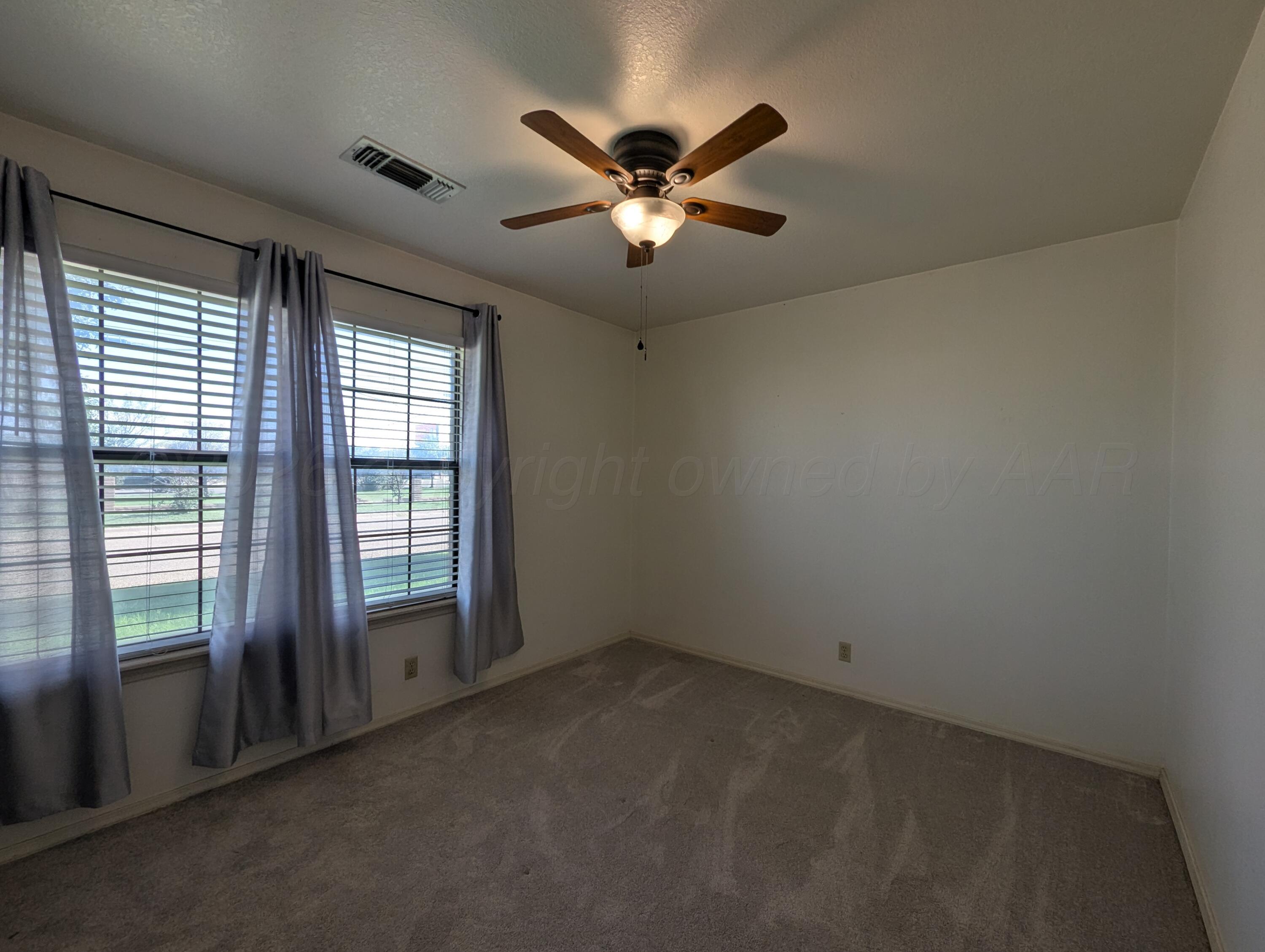 1101 Springfield Avenue Friona, TX 79035 - Photo 11 of 18 PXL_20260628_225504311