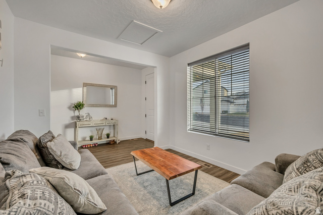 7172 Echomount Road West Valley City, UT 84081 - Photo 8 of 46