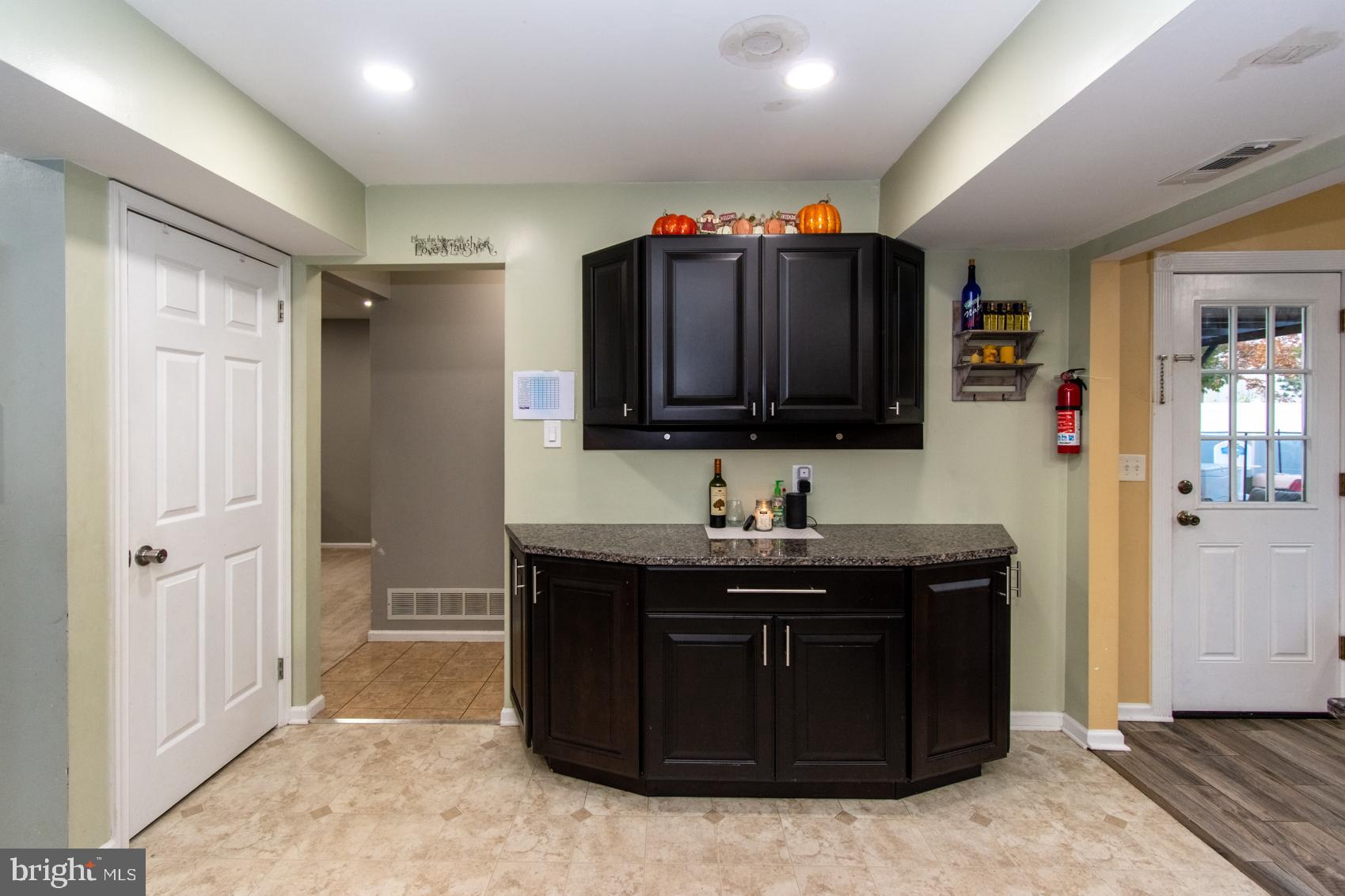 9 Aspen Road Sicklerville, NJ 08081 - Photo 11 of 39 Gallery Image 11