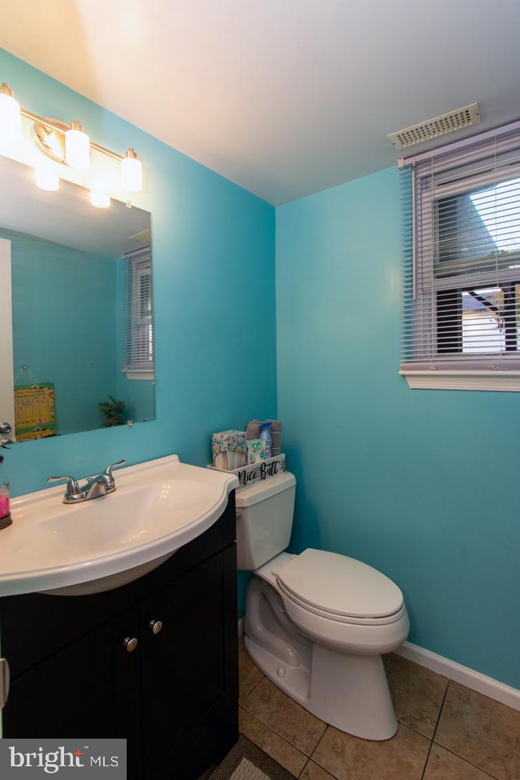 9 Aspen Road Sicklerville, NJ 08081 - Photo 12 of 39 Gallery Image 12
