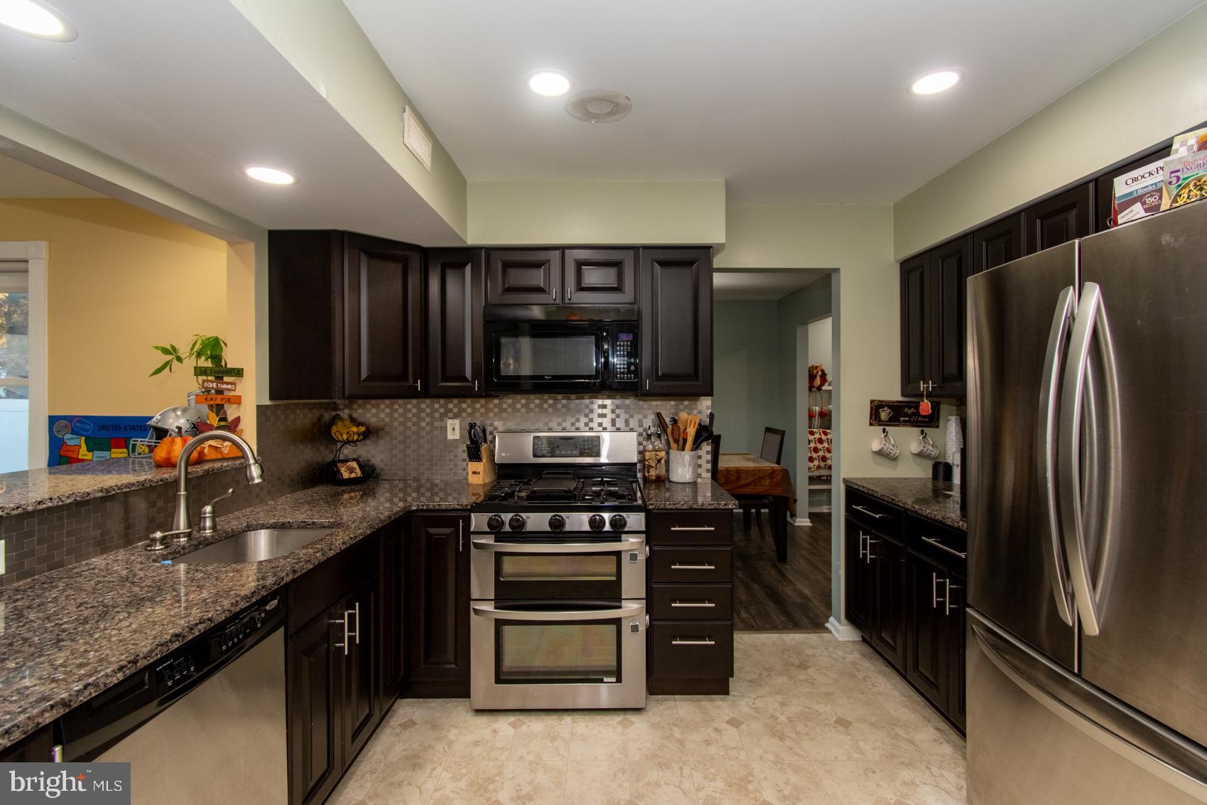 9 Aspen Road Sicklerville, NJ 08081 - Photo 10 of 39 Gallery Image 10