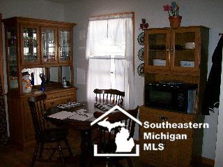 3184 North Custer Road Monroe, MI 48162 - Photo 3 of 13 KITCHEN