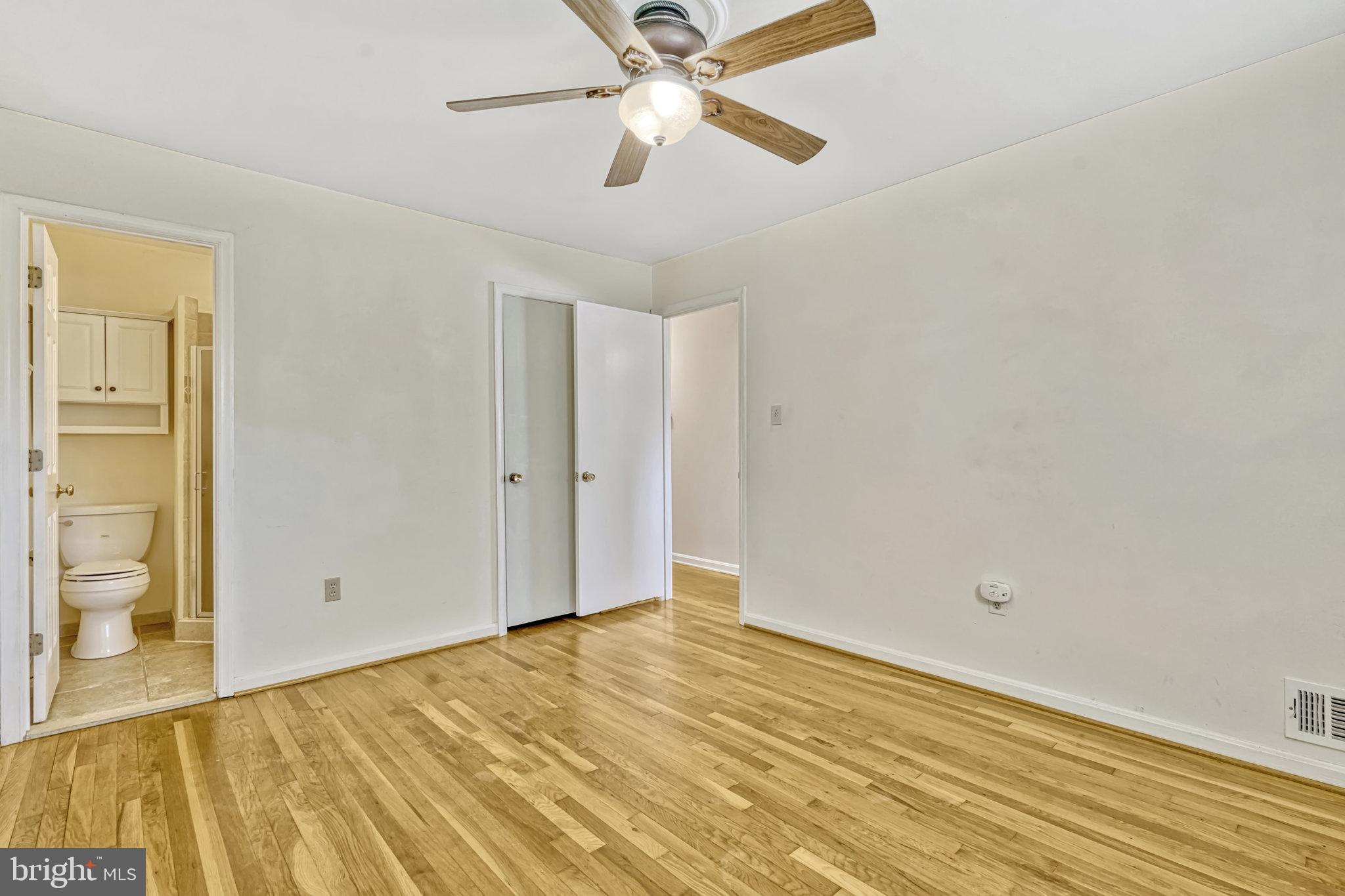 5508 Callander Drive Springfield, VA 22151 - Photo 18 of 35 Primary bedroom