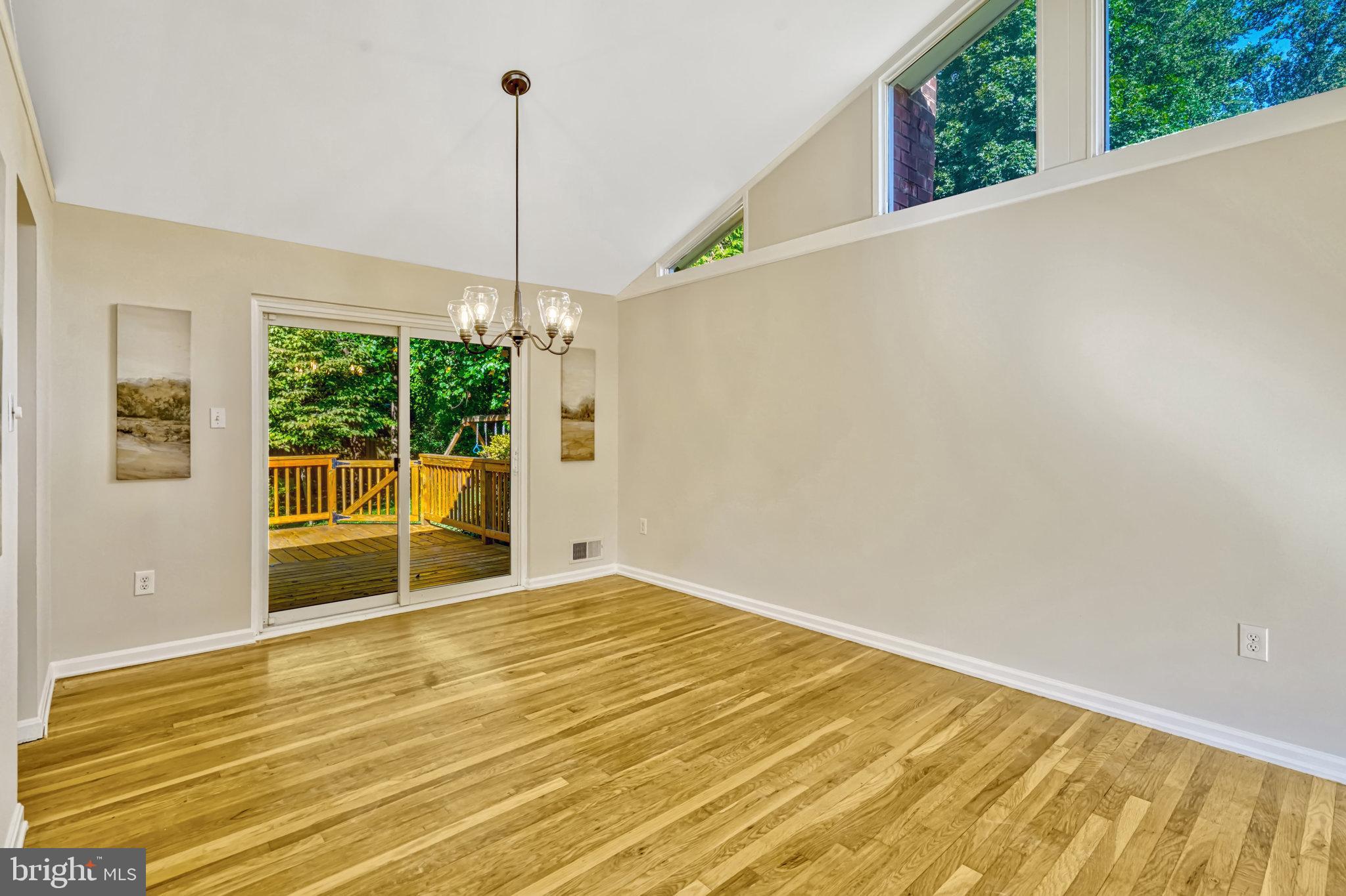 5508 Callander Drive Springfield, VA 22151 - Photo 6 of 35