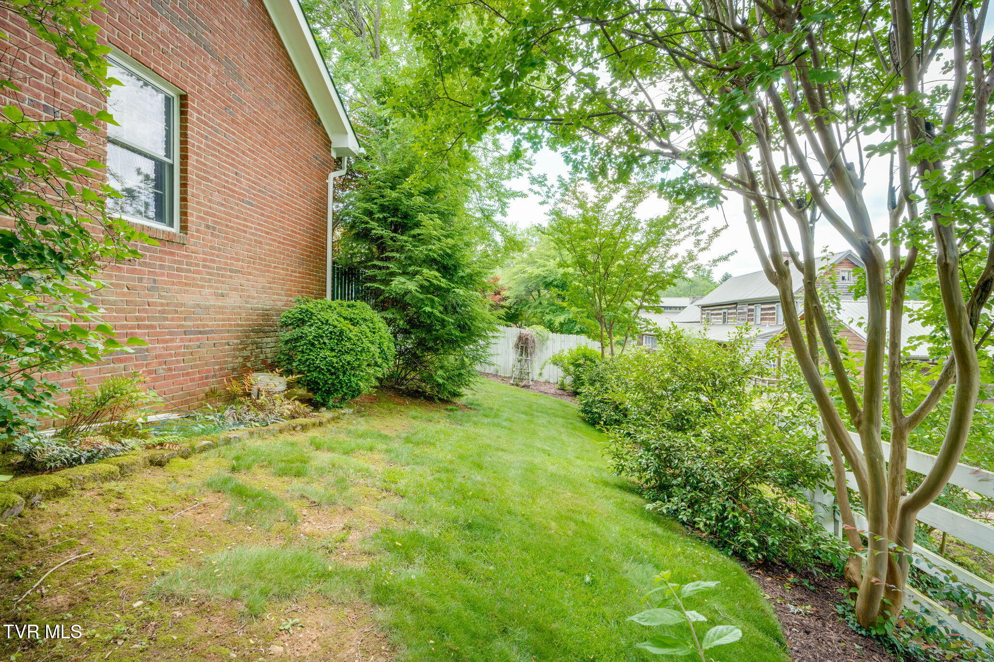 24 Pendleton Place Kingsport, TN 37664 - Photo 40 of 54 039