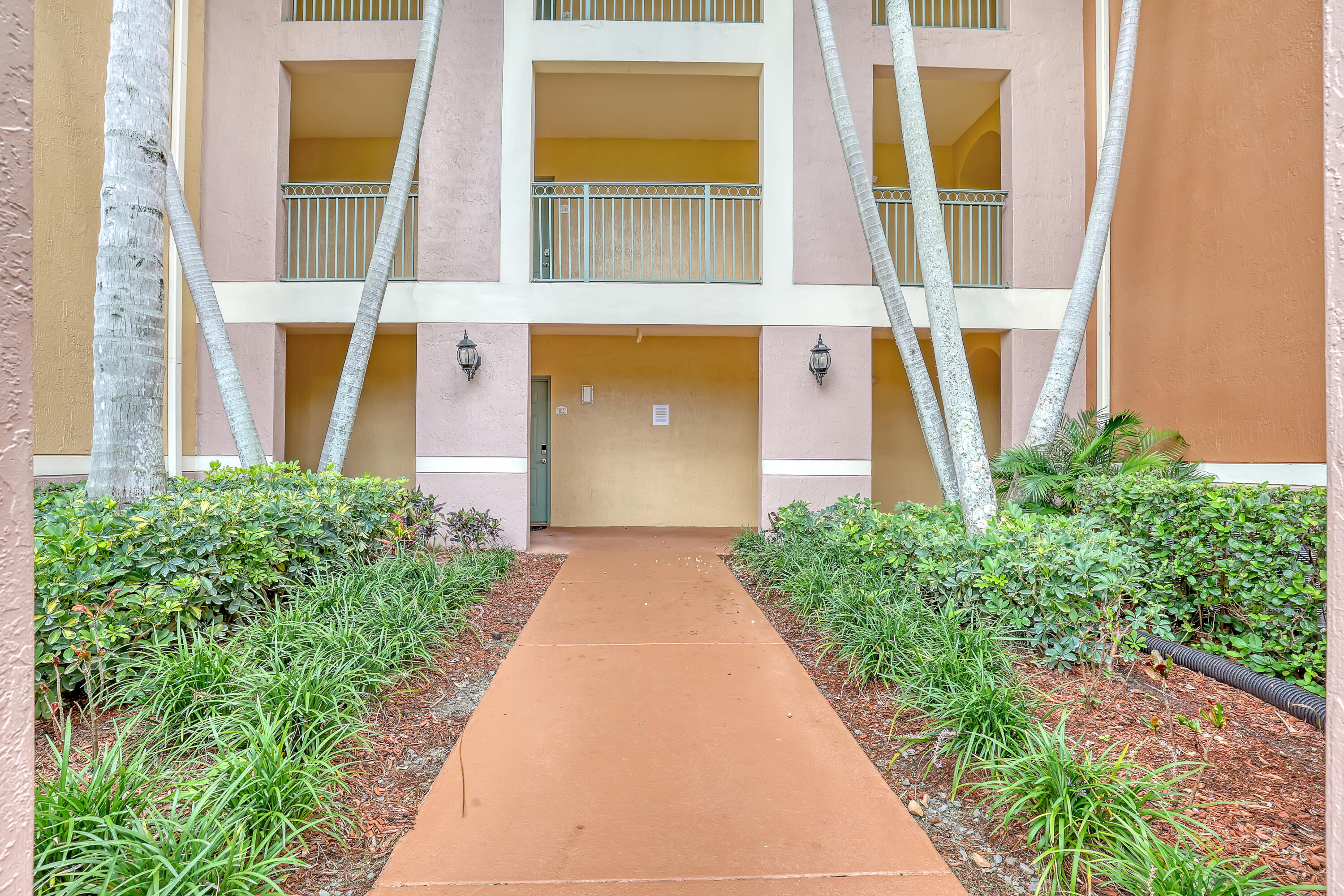 11790 St Andrews Place, Unit 105 Wellington, FL 33414 - Photo 2 of 55 Exterior