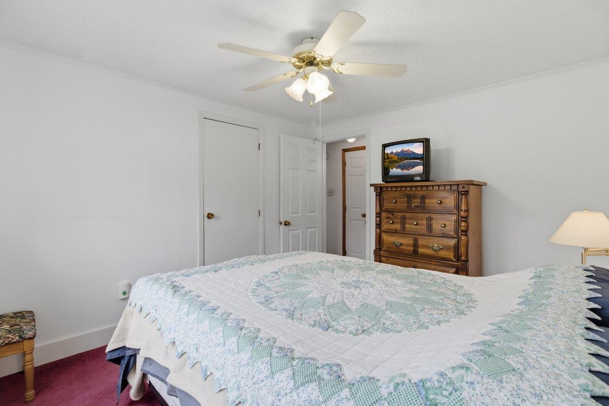 1808 East Road Bennington, VT 05201 - Photo 14 of 34