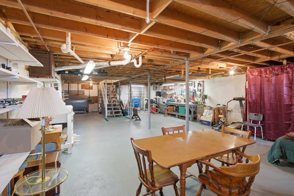 1808 East Road Bennington, VT 05201 - Photo 19 of 34