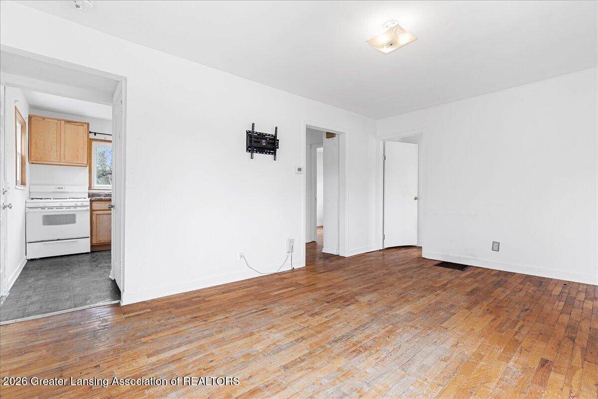 421 West Lake Lansing Road East Lansing, MI 48823 - Photo 6 of 19 02-Media Jett - 02