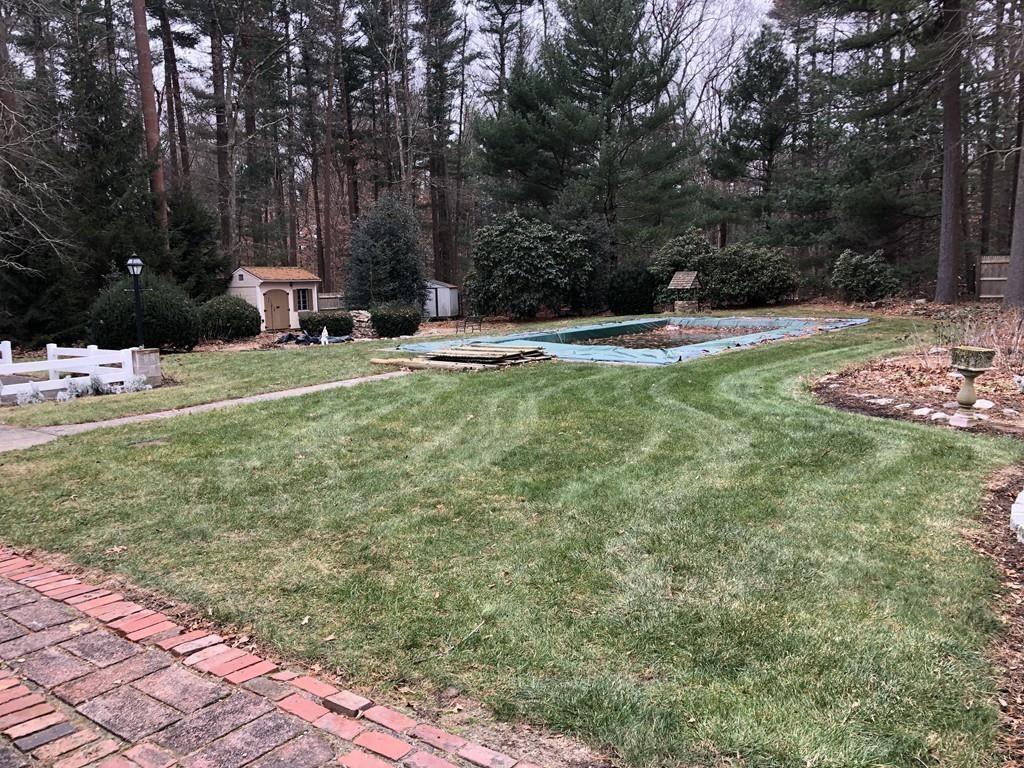 48 Deborah Road Hanover, MA 02339 - Photo 6 of 40 Gallery Image 6