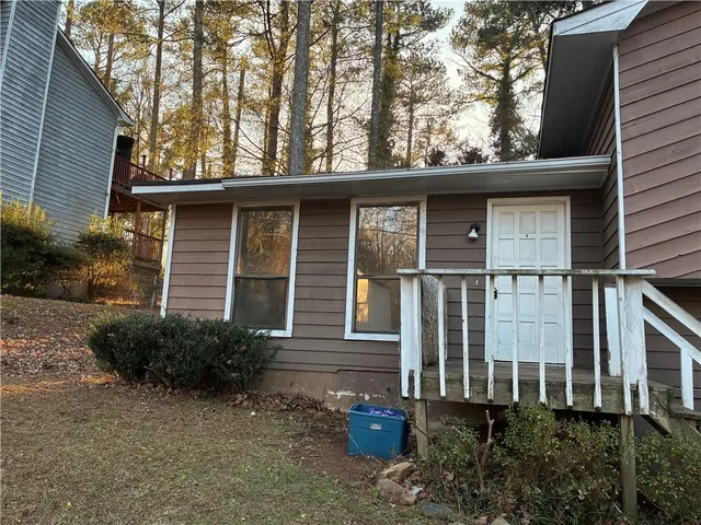 $1,799 | 3253 Deshong Drive Southwest, Stone Mountain, GA 30087