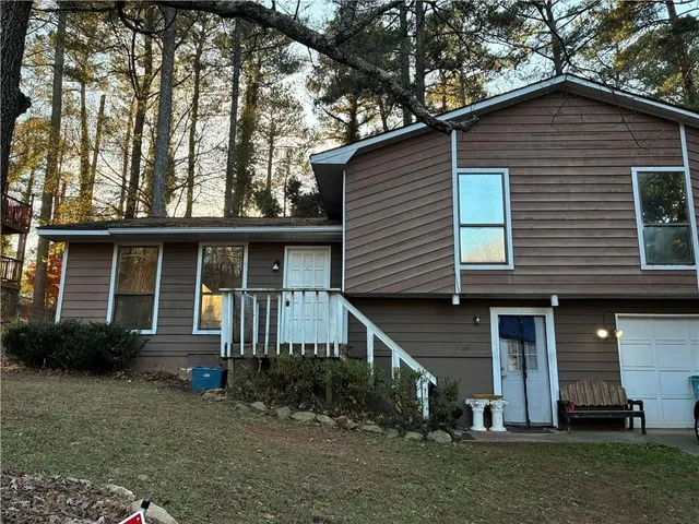 $1,799 | 3253 Deshong Drive Southwest, Stone Mountain, GA 30087