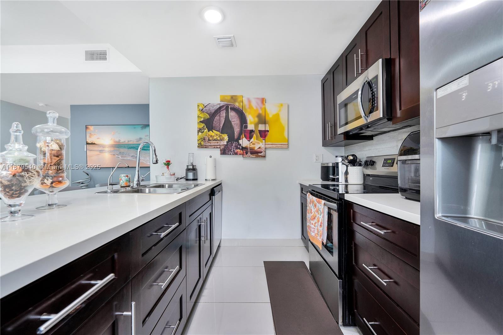 13938 Southwest 259th Street Homestead, FL 33032 - Photo 5 of 20