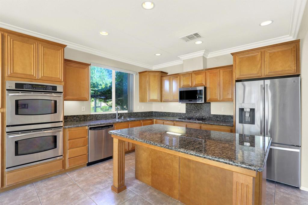 43883 Brookhaven Court Temecula, CA 92592 - Photo 13 of 36