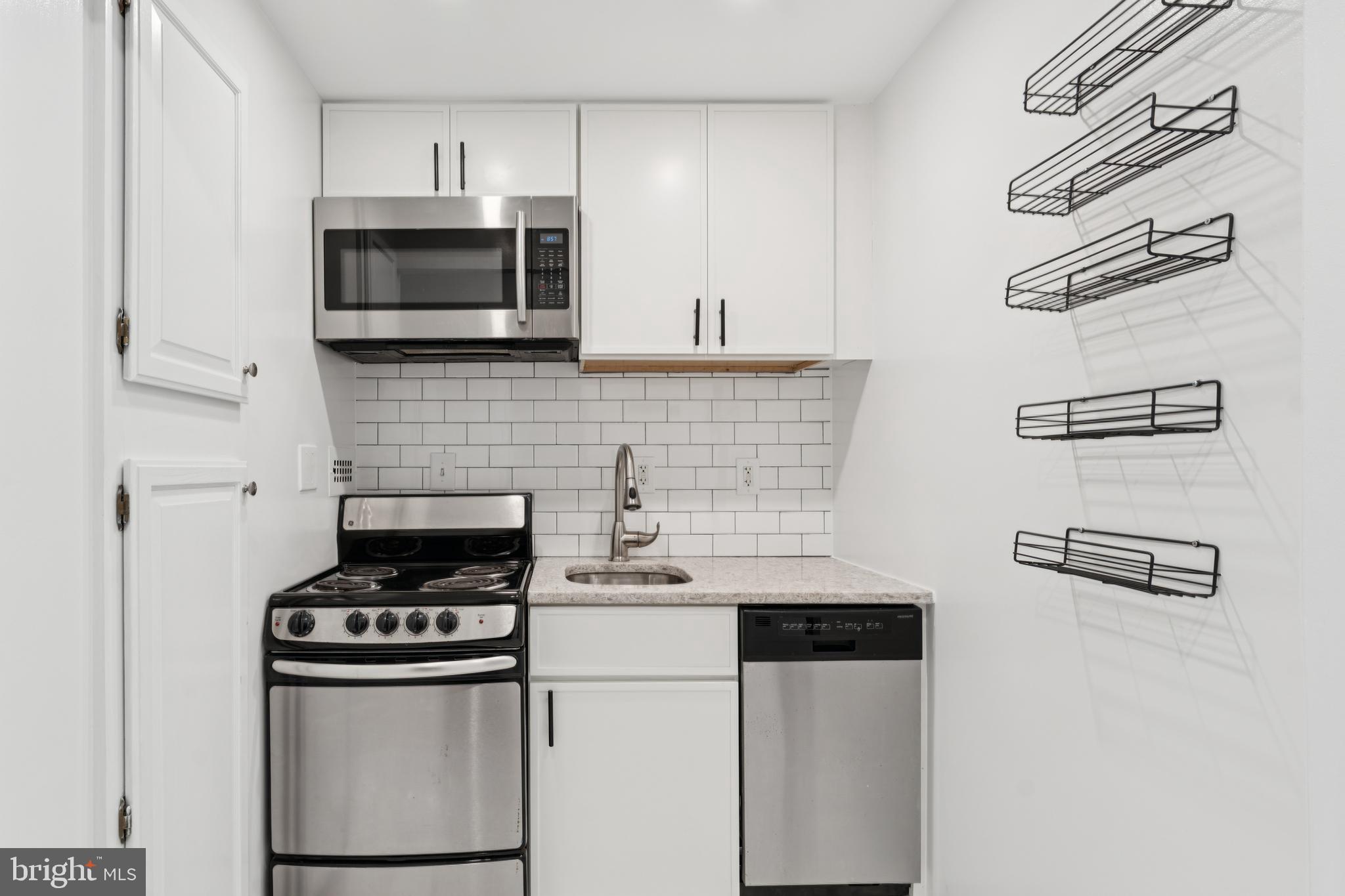 1718 Corcoran Street Northwest, Unit 23 Washington, DC 20009 - Photo 7 of 16