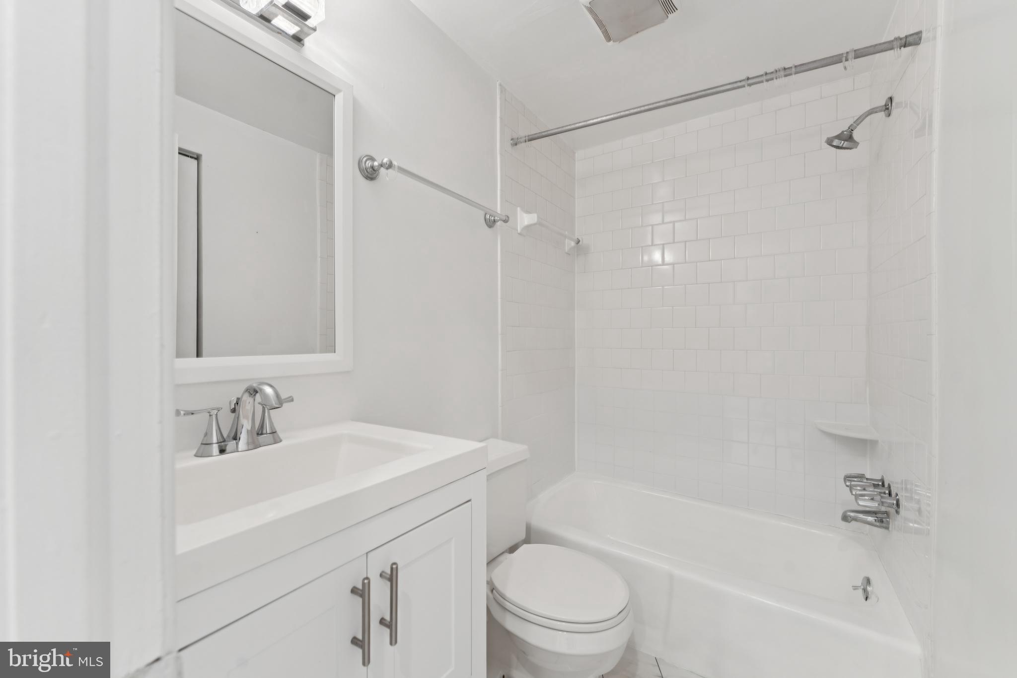 1718 Corcoran Street Northwest, Unit 23 Washington, DC 20009 - Photo 8 of 16