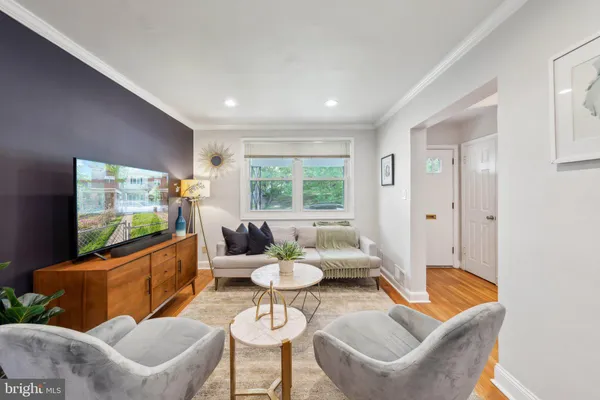 $3,200 | 5721 Blaine Street Northeast, Washington, DC 20019