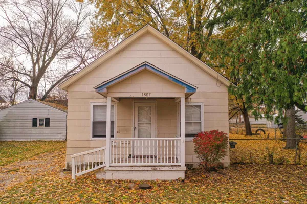 $800 | 1807 Union Avenue, Saginaw, MI 48602