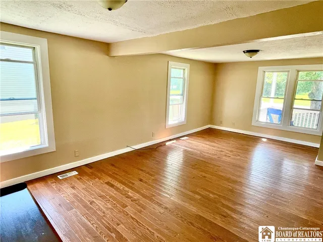 $108,999 | 2256 Willard Street, Ellicott, NY 14701