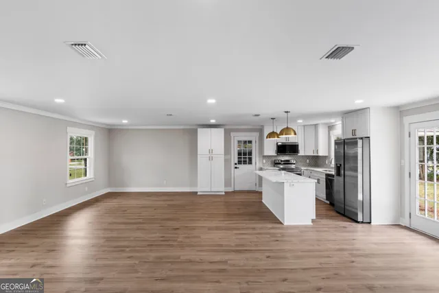 $299,900 | 2106 Jerry Jones Drive, Valdosta, GA 31602