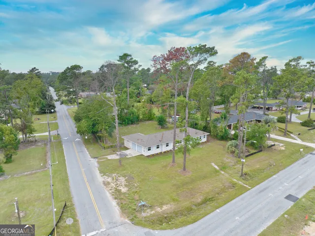 $299,900 | 2106 Jerry Jones Drive, Valdosta, GA 31602