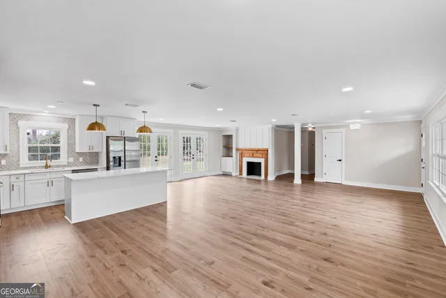 $299,900 | 2106 Jerry Jones Drive, Valdosta, GA 31602