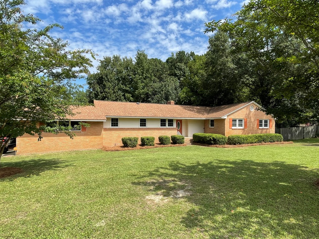9 Crowson Street Sumter, SC 29150 - Photo 3 of 57 Gallery Image 3