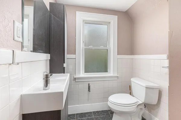 $4,800 | 1517 South State Street, Ann Arbor, MI 48104