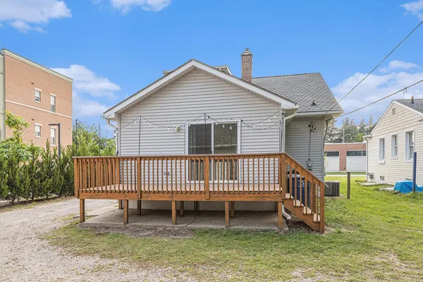 $4,800 | 1517 South State Street, Ann Arbor, MI 48104