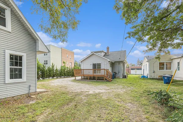 $4,800 | 1517 South State Street, Ann Arbor, MI 48104
