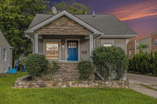 $4,800 | 1517 South State Street, Ann Arbor, MI 48104