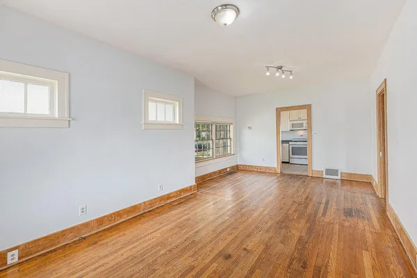 $4,800 | 1517 South State Street, Ann Arbor, MI 48104