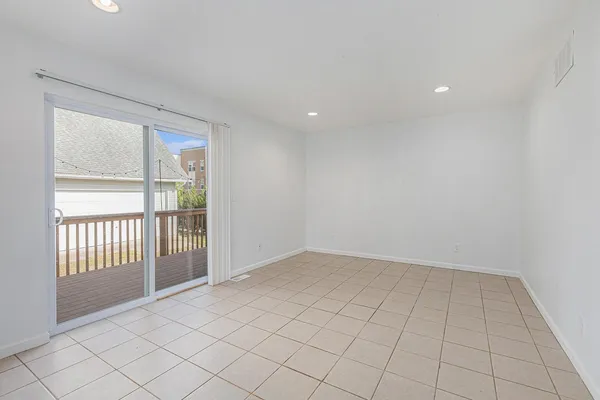 $4,800 | 1517 South State Street, Ann Arbor, MI 48104